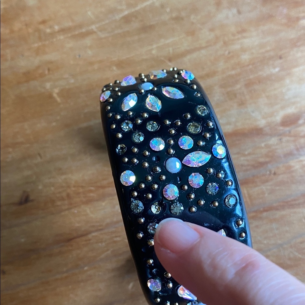 Black Rhinestone Cuff Bracelet - Picture 6 of 7